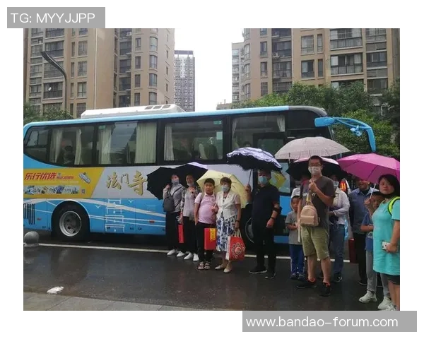 白水带足球场的魅力探索与社区文化融合之旅 白水带足球场的魅力探索与社区文化融合之旅