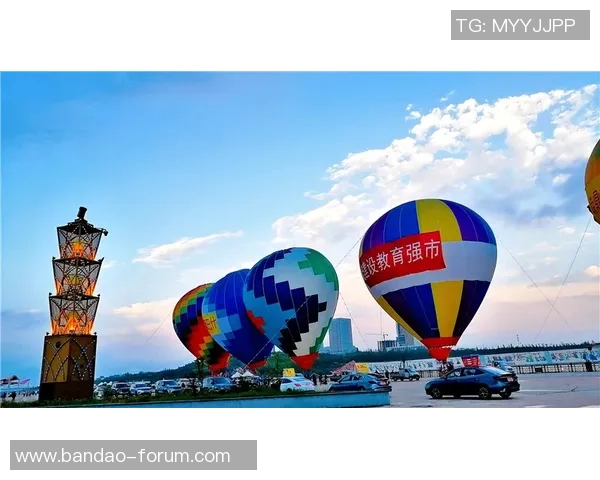 空中飞舞的足球承载着梦想与激情的旅程 空中飞舞的足球承载着梦想与激情的旅程