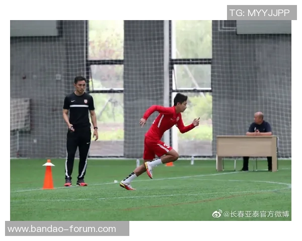 足球大逆袭门将的传奇时刻如何改变比赛的命运与球队的未来